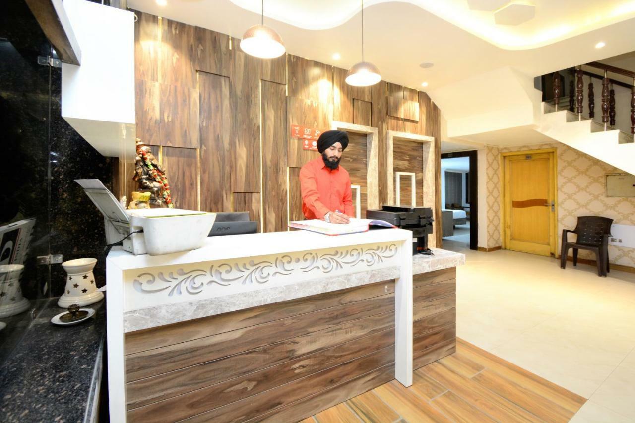 Hotel Ricky International Αμριτσάρ Εξωτερικό φωτογραφία